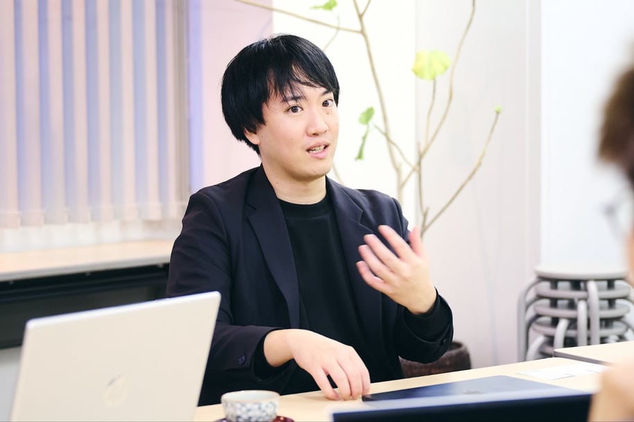 山田 智彦　株式会社100　HubSpotコンサルタント プロジェクト担当者